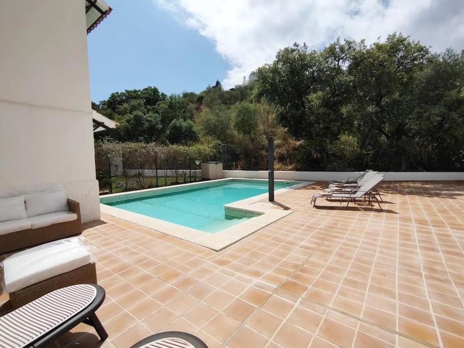 Full Apartment With Private Pool 에스테포나 외부 사진