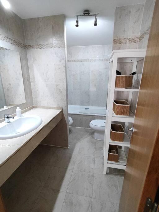 Full Apartment With Private Pool 에스테포나 외부 사진