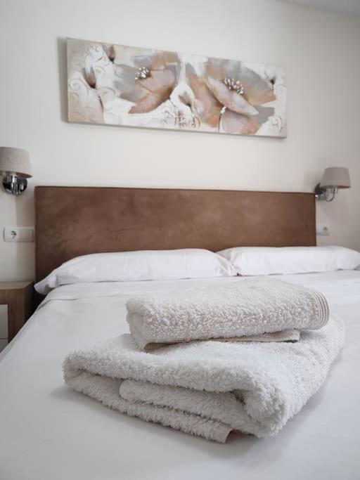 Full Apartment With Private Pool 에스테포나 외부 사진