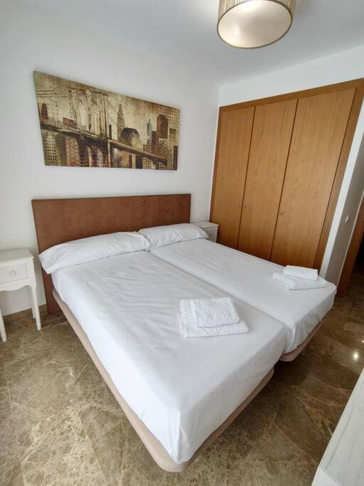 Full Apartment With Private Pool 에스테포나 외부 사진