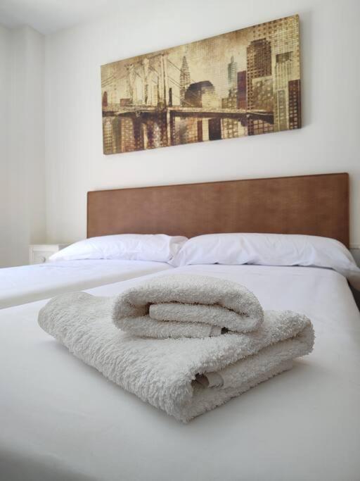 Full Apartment With Private Pool 에스테포나 외부 사진